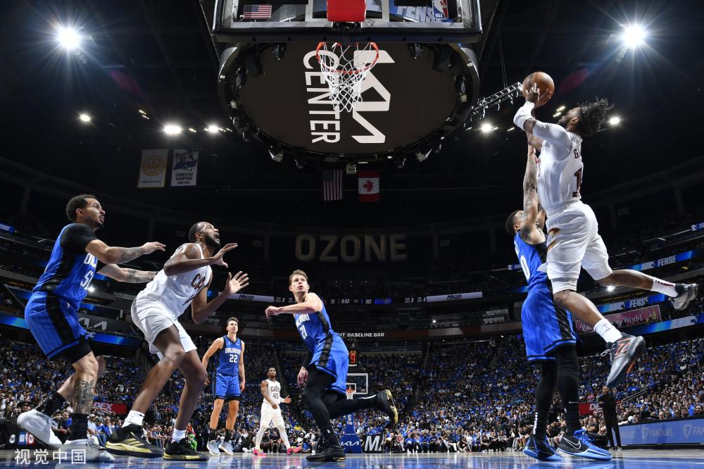 中短暂的平 中短暂的平